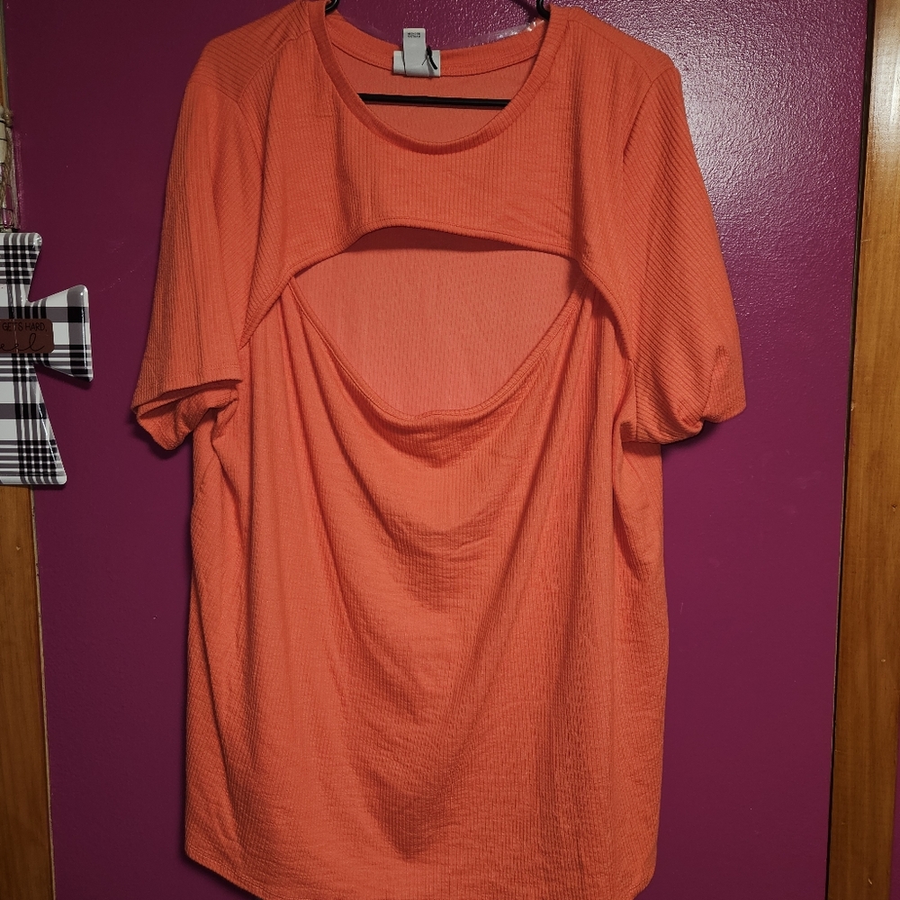 NWT Melon colored top